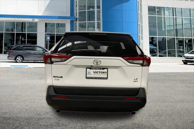 2025 Toyota RAV4 LE