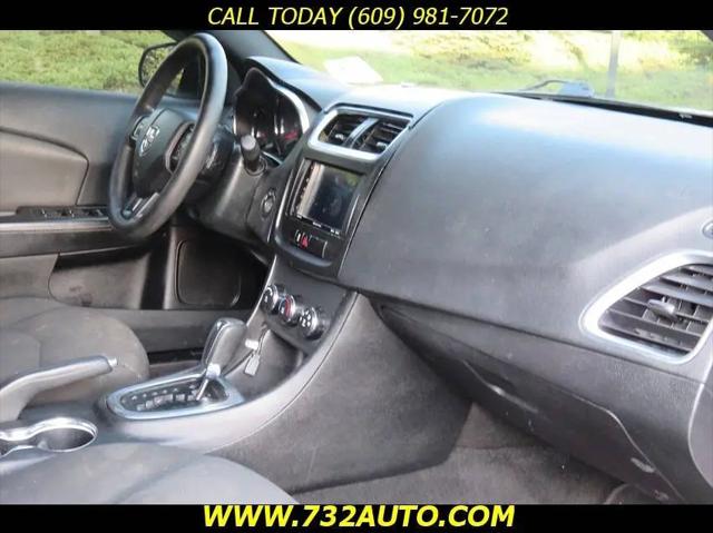 2013 Dodge Avenger SE