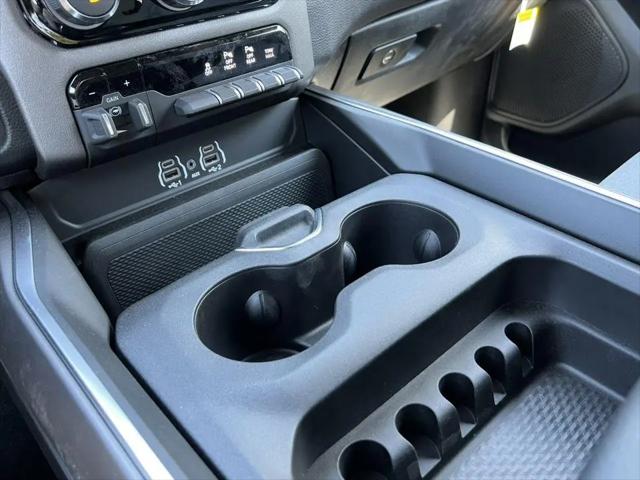 2026 Ram 1500 Big Horn Crew Cab 4x4 5'7" Box