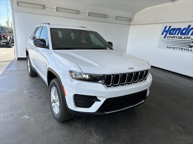 2026 Jeep Grand Cherokee Laredo 4x4