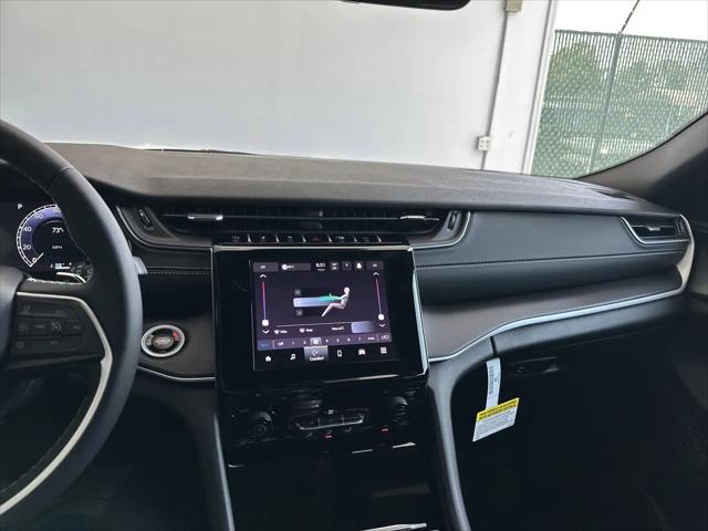2026 Jeep Grand Cherokee Laredo 4x4
