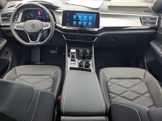2026 Volkswagen Atlas Cross Sport SE with Technology