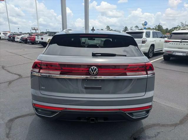 2026 Volkswagen Atlas Cross Sport SE with Technology