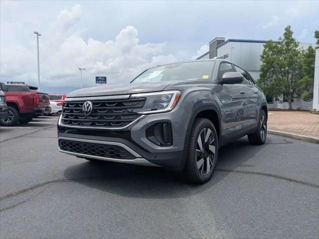 2026 Volkswagen Atlas Cross Sport SE with Technology