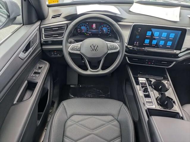 2026 Volkswagen Atlas Cross Sport SE with Technology