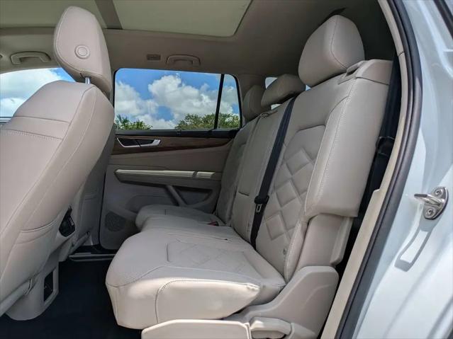 2026 Volkswagen Atlas SE with Technology
