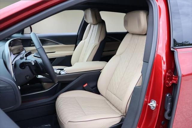 2024 Cadillac iQ Sport w/1SK