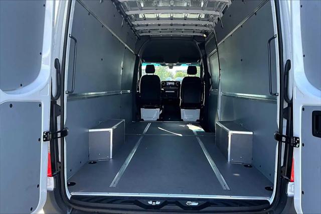 2025 Mercedes-Benz Sprinter 2500 High Roof 4-Cyl Diesel HO