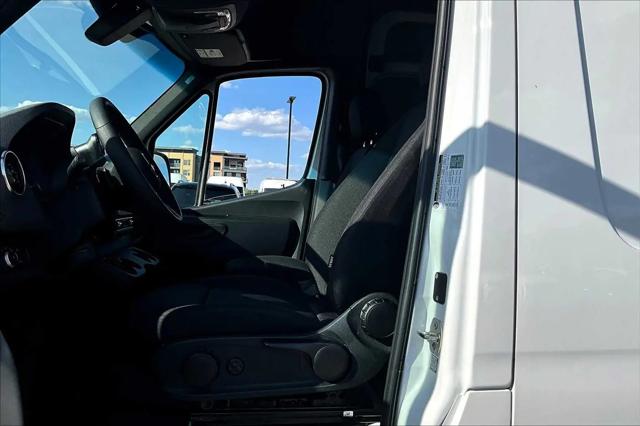 2025 Mercedes-Benz Sprinter 2500 High Roof 4-Cyl Diesel HO