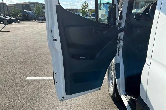 2025 Mercedes-Benz Sprinter 2500 High Roof 4-Cyl Diesel HO