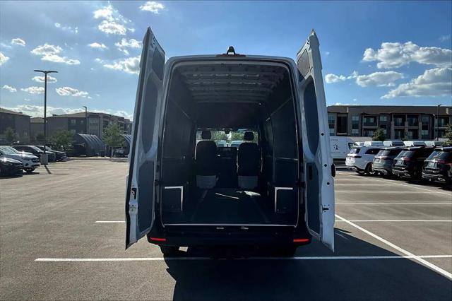 2025 Mercedes-Benz Sprinter 2500 High Roof 4-Cyl Diesel HO