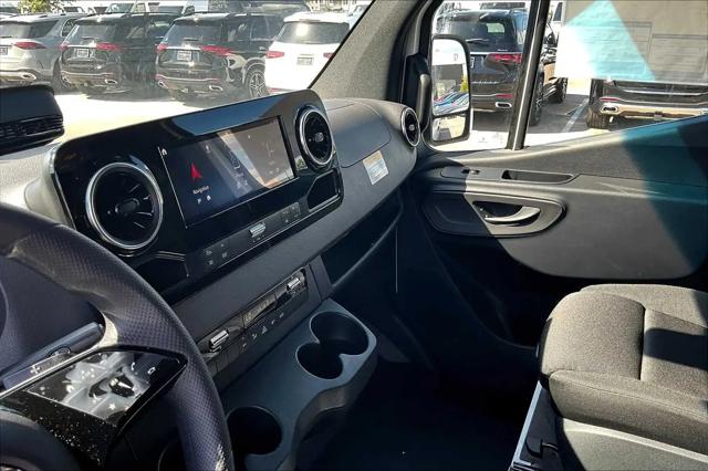 2025 Mercedes-Benz Sprinter 2500 Standard Roof 4-Cyl Diesel HO