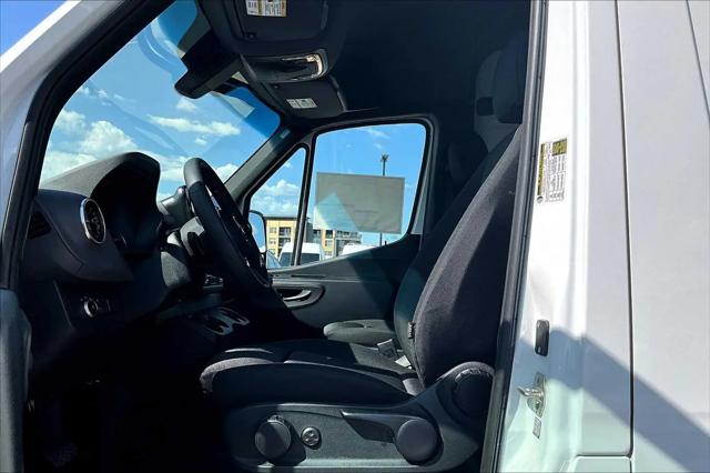 2025 Mercedes-Benz Sprinter 2500 Standard Roof 4-Cyl Diesel HO