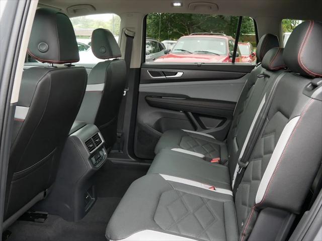 2026 Volkswagen Atlas Peak Edition