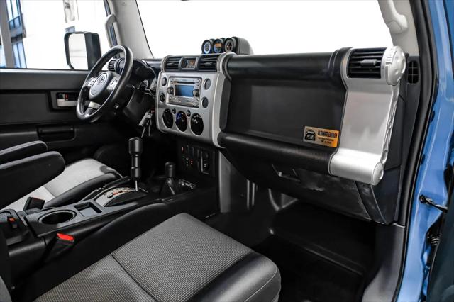2014 Toyota FJ Cruiser Base