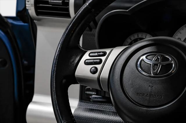 2014 Toyota FJ Cruiser Base