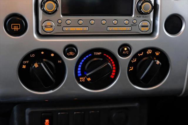 2014 Toyota FJ Cruiser Base