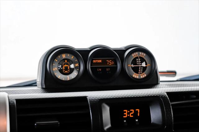 2014 Toyota FJ Cruiser Base