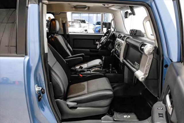 2014 Toyota FJ Cruiser Base