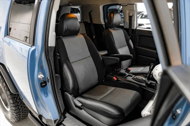 2014 Toyota FJ Cruiser Base