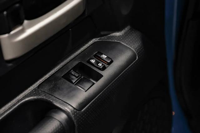 2014 Toyota FJ Cruiser Base