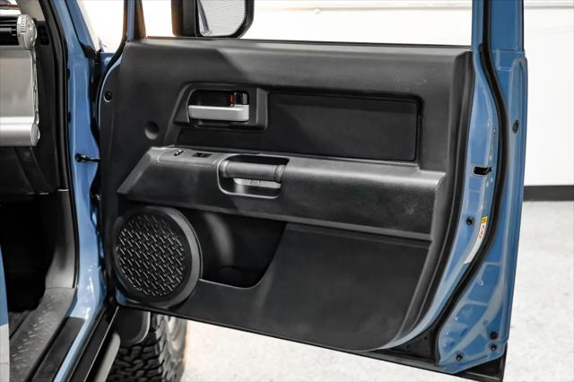 2014 Toyota FJ Cruiser Base