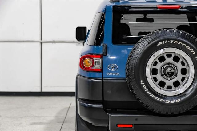 2014 Toyota FJ Cruiser Base