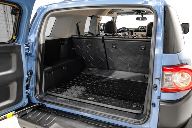 2014 Toyota FJ Cruiser Base