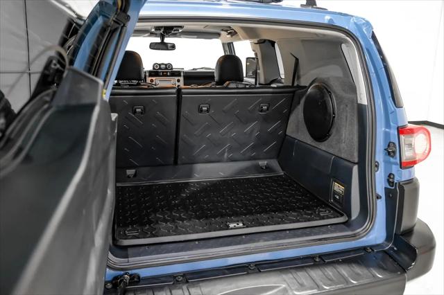2014 Toyota FJ Cruiser Base