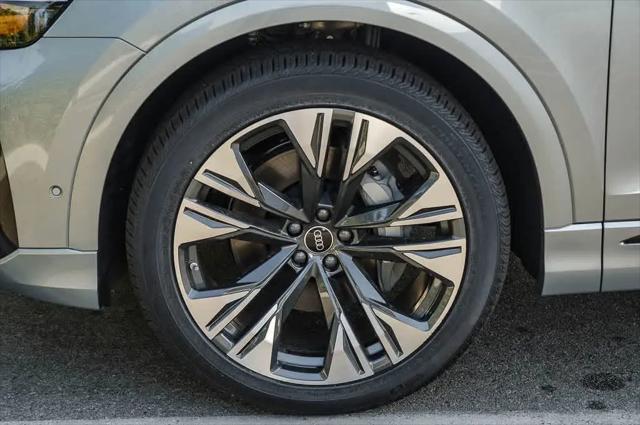 2026 Audi Q8 Premium Plus 55 TFSI quattro Tiptronic