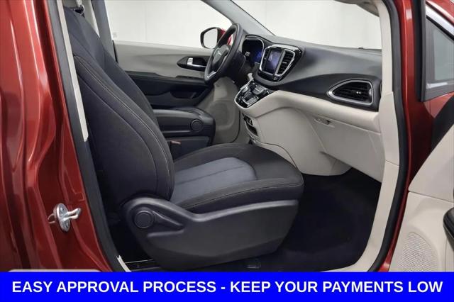 2020 Chrysler Voyager LX