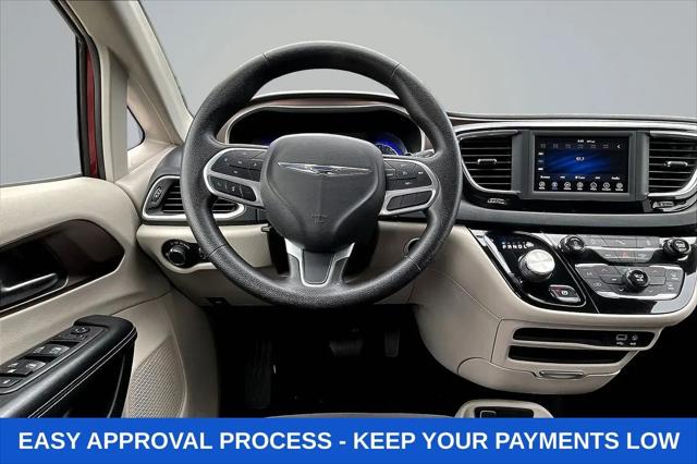 2020 Chrysler Voyager LX
