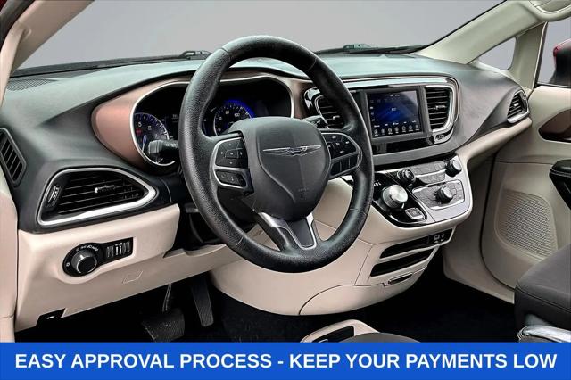 2020 Chrysler Voyager LX