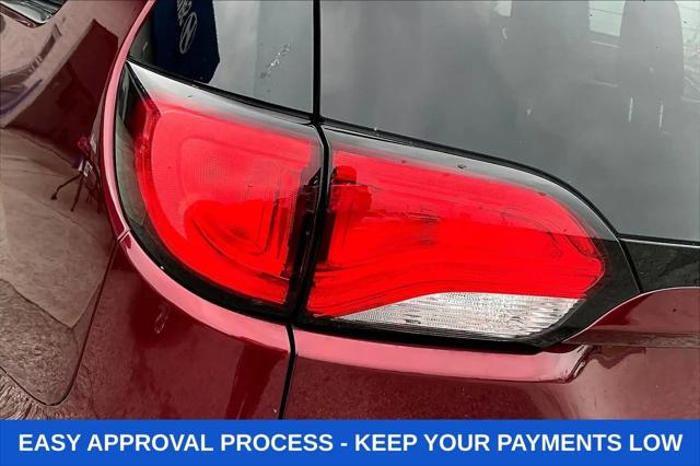 2020 Chrysler Voyager LX