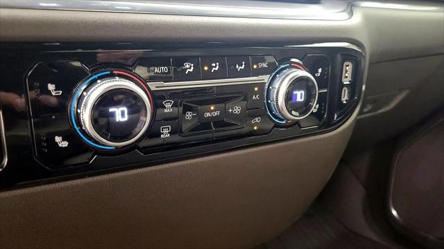 2025 GMC Sierra 2500HD 4WD Crew Cab Standard Bed SLT