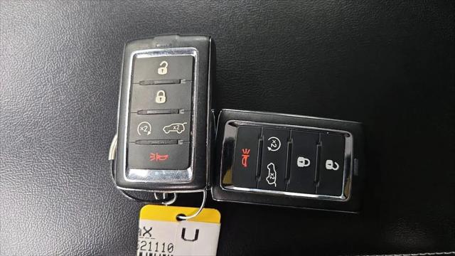 2023 Jeep Grand Cherokee Laredo 4x2