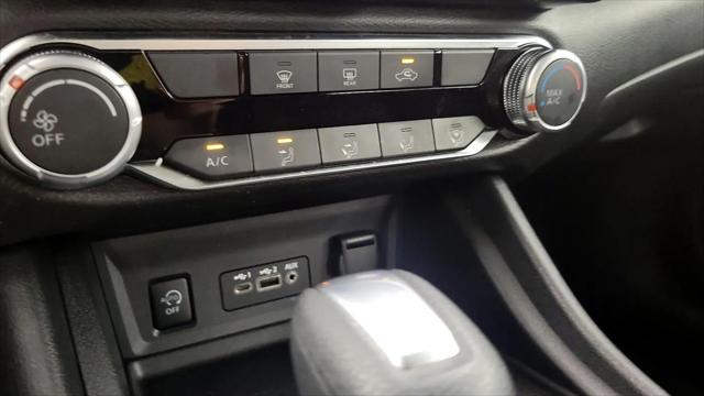 2024 Nissan Sentra SV Xtronic CVT
