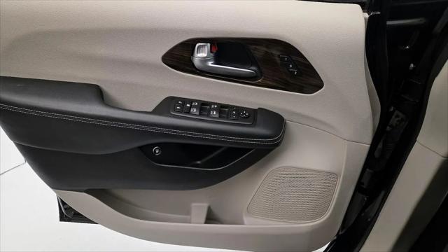 2021 Chrysler Pacifica Hybrid Limited