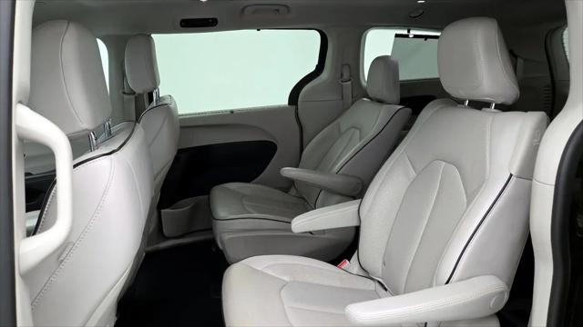 2021 Chrysler Pacifica Hybrid Limited