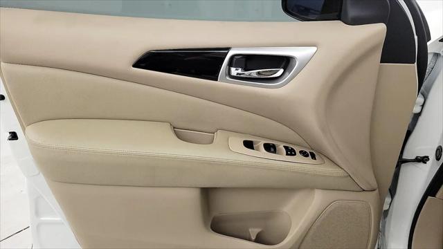 2014 Nissan Pathfinder SV