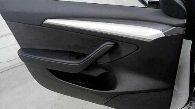 2022 Tesla Model 3 Long Range Dual Motor All-Wheel Drive