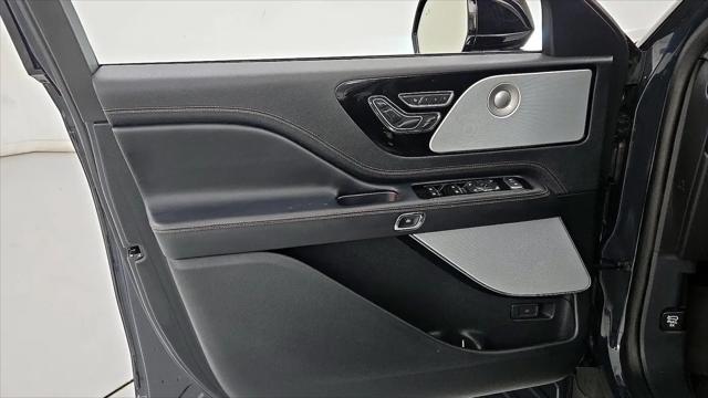 2025 Lincoln Aviator Black Label