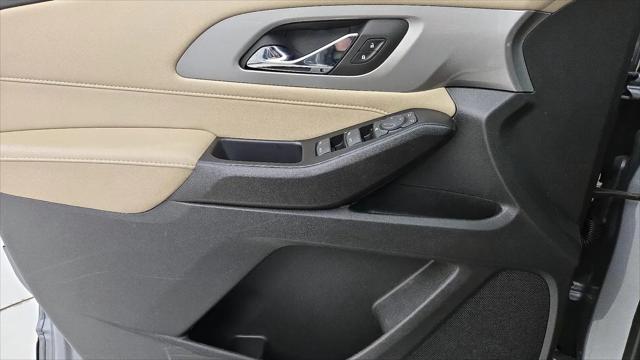 2023 Chevrolet Traverse AWD LS