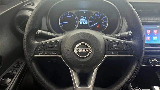 2022 Nissan Kicks S Xtronic CVT