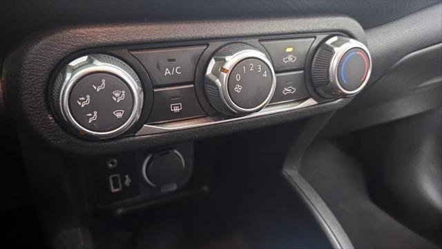 2022 Nissan Kicks S Xtronic CVT