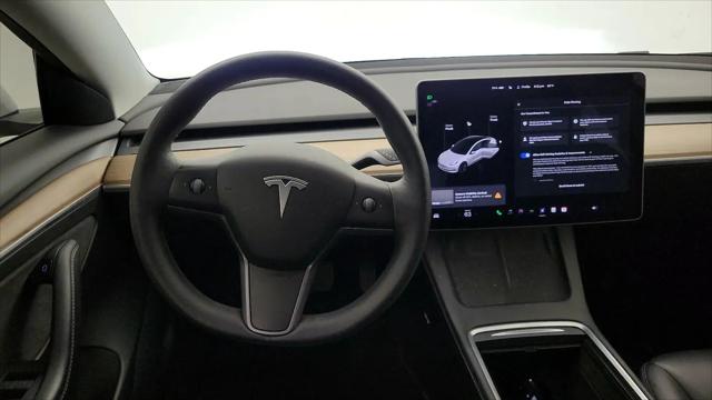 2021 Tesla Model 3 Standard Range Plus Rear-Wheel Drive