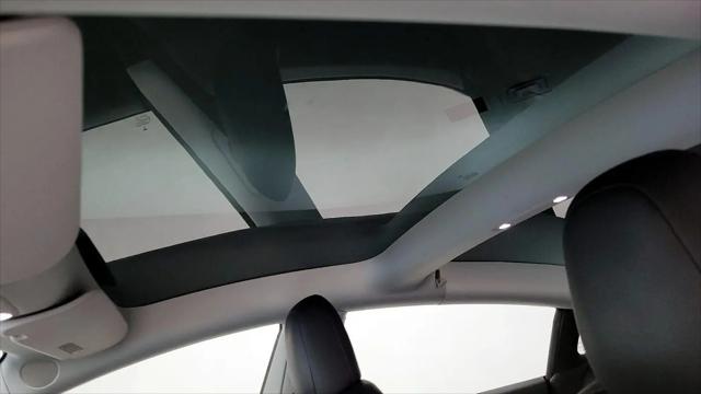 2021 Tesla Model 3 Standard Range Plus Rear-Wheel Drive