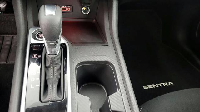 2022 Nissan Sentra SV Xtronic CVT