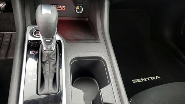 2022 Nissan Sentra SV Xtronic CVT