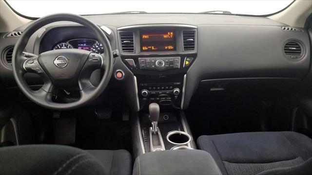 2016 Nissan Pathfinder S
